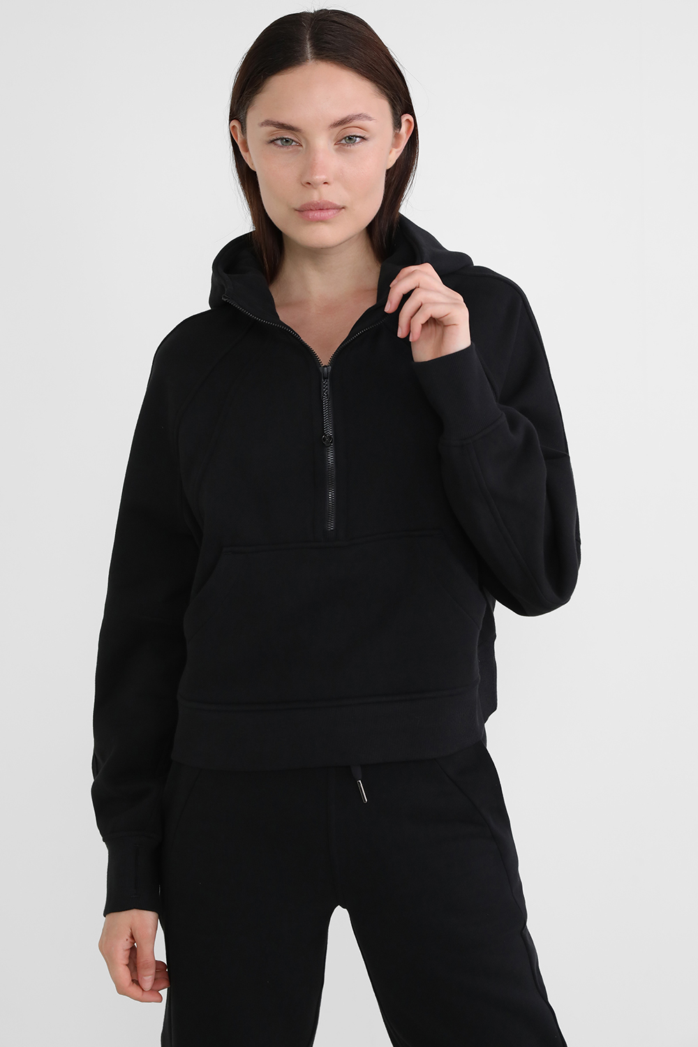 תמונת דוגמן קידמית של Scuba Oversized 1/2 Zip Hoodie
