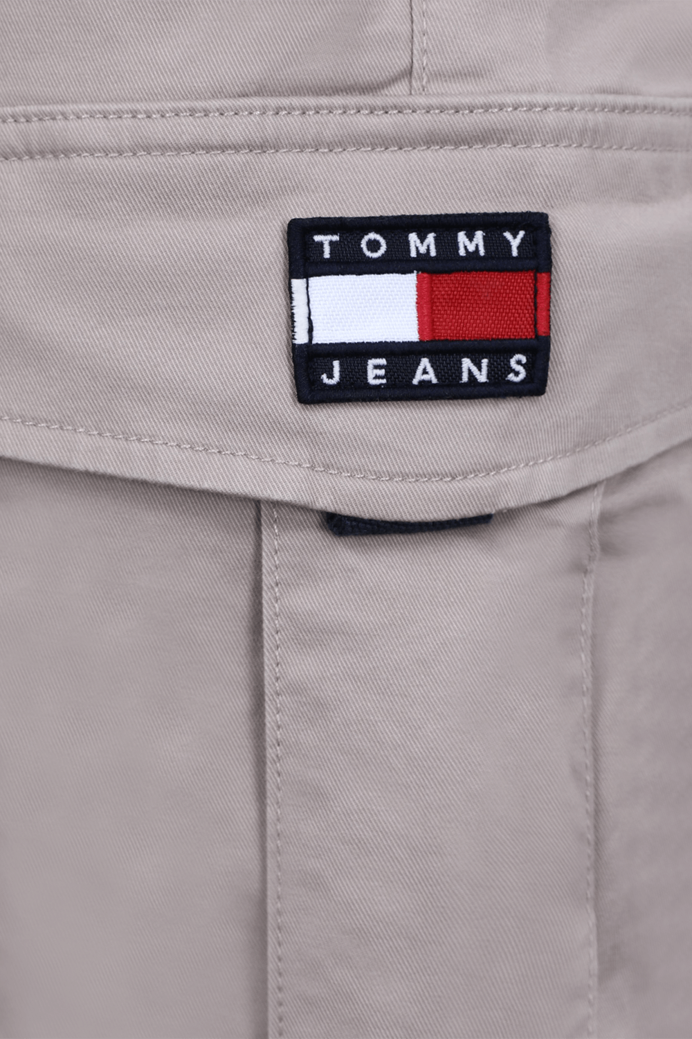 תמונה אחורית של מכנסי קרגו ארוכים TOMMY HILFIGER