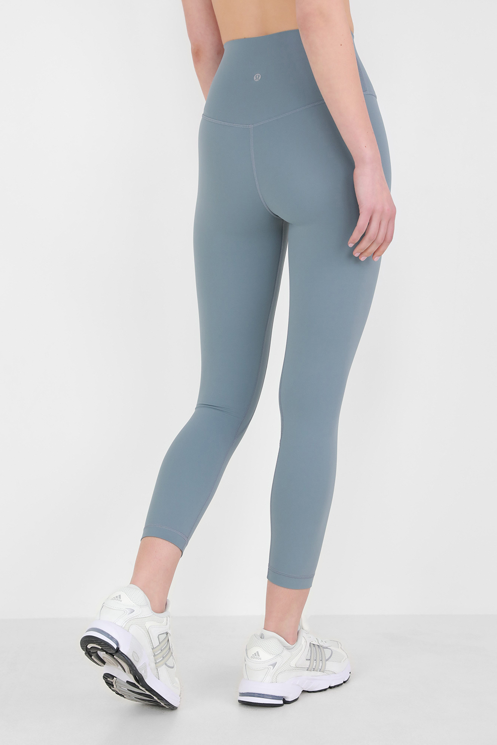 תמונת דוגמן אחורית של Align HR Crop 23 LULULEMON