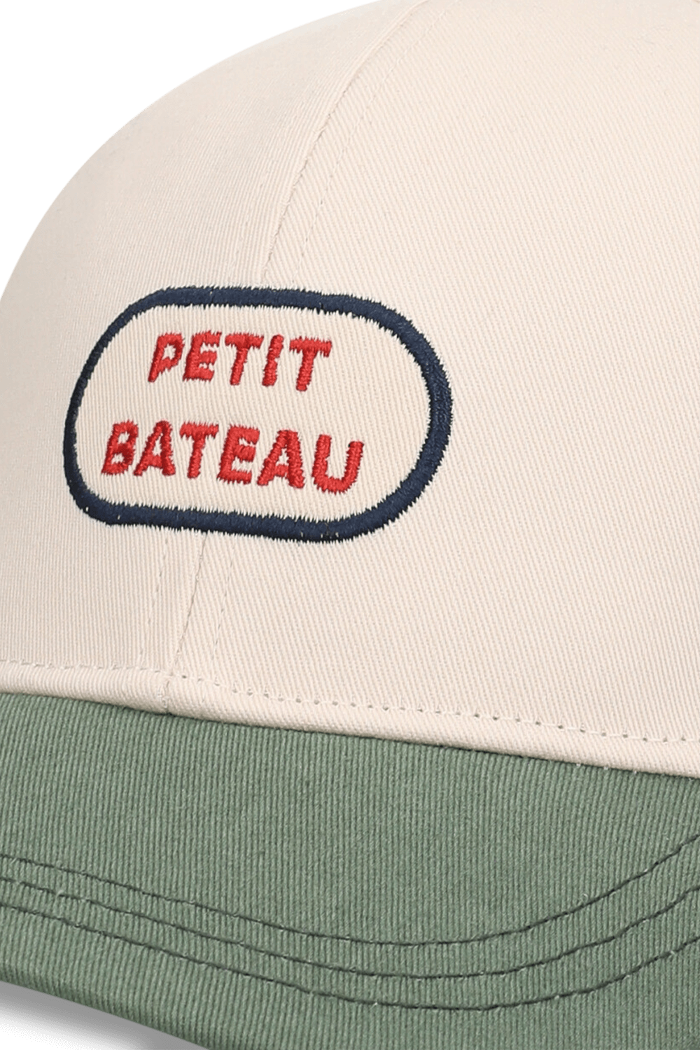 תמונת תקריב של כובע מצחייה - גילאי 4-12 שנים PETIT BATEAU