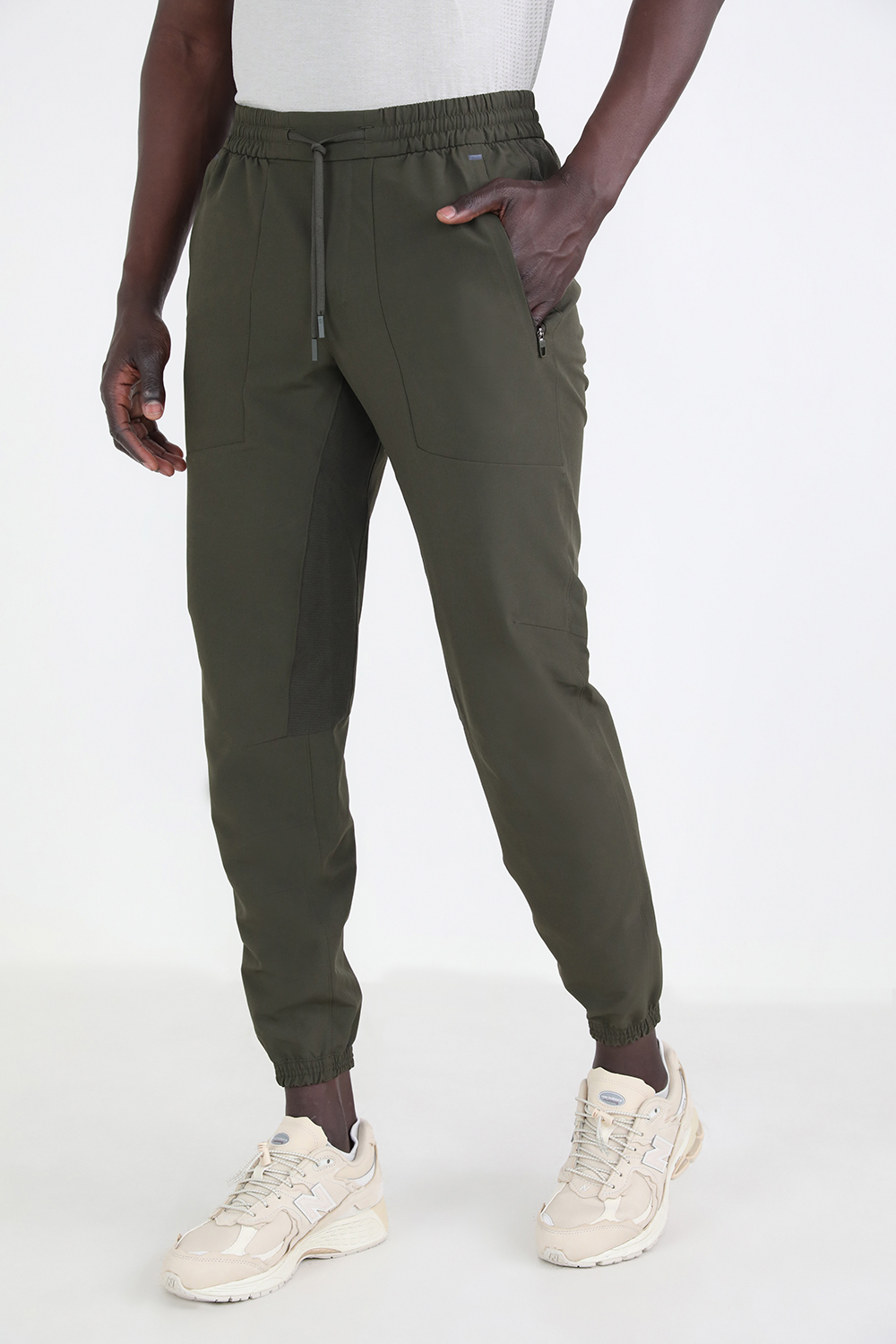 תמונת דוגמן קידמית של License To Train Jogger LULULEMON