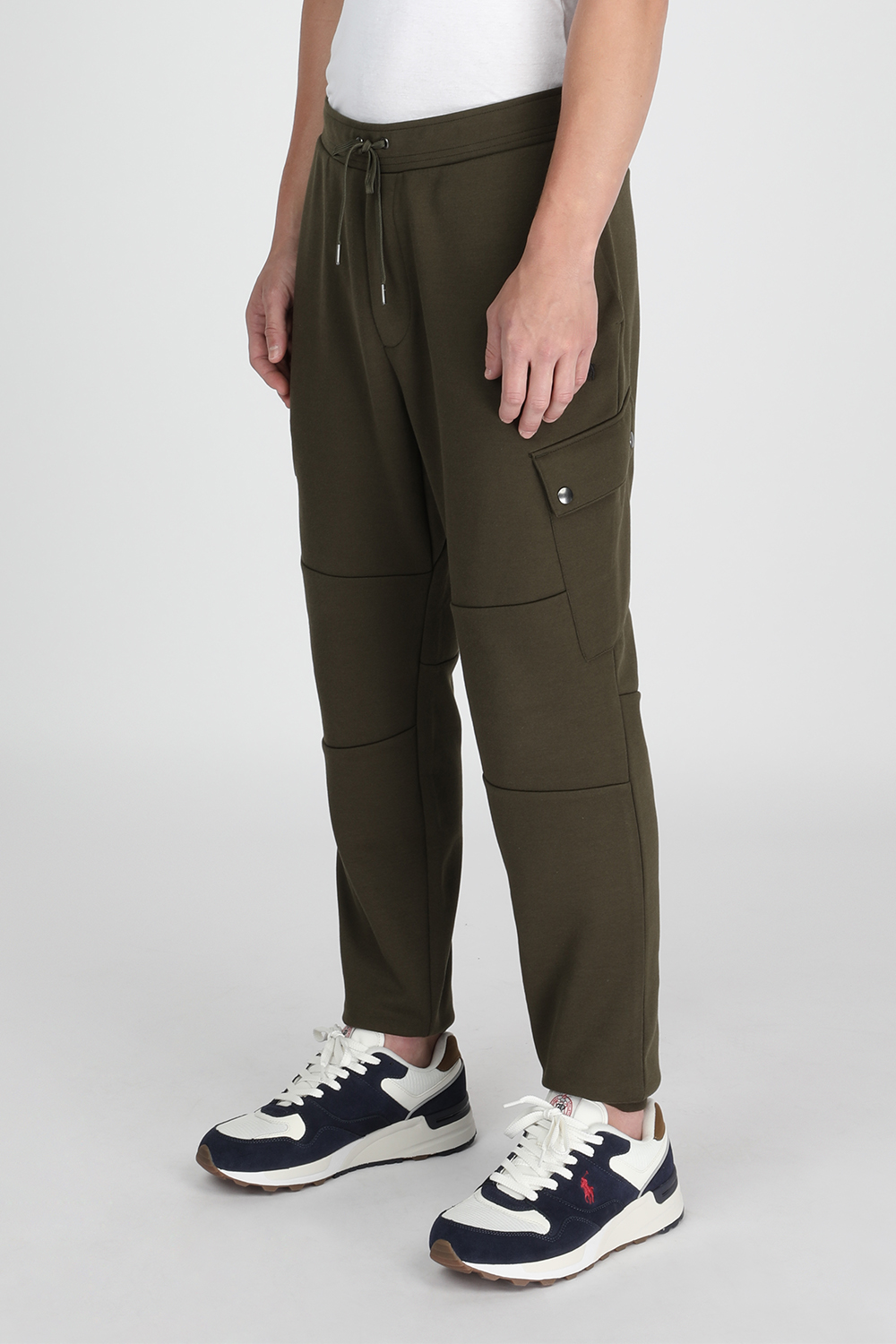 תמונת דוגמן קידמית של מכנסי קארגו ארוכים POLO RALPH LAUREN