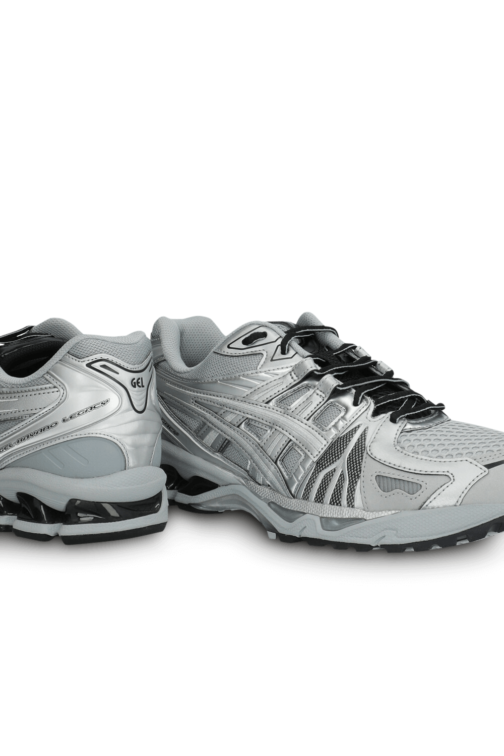 תמונת תקריב של נעלי סניקרס ג'ל קיאנו ASICS