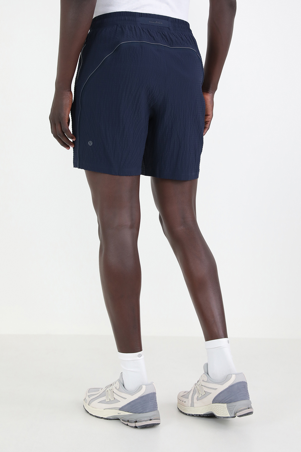 תמונת דוגמן אחורית של Pace Breaker Linerless Short 7 LULULEMON