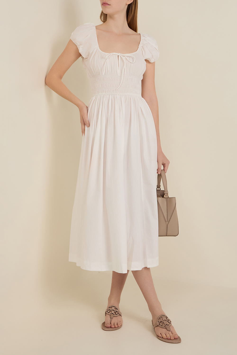 תמונת דוגמן קידמית של סנדלי מילר זמש TORY BURCH
