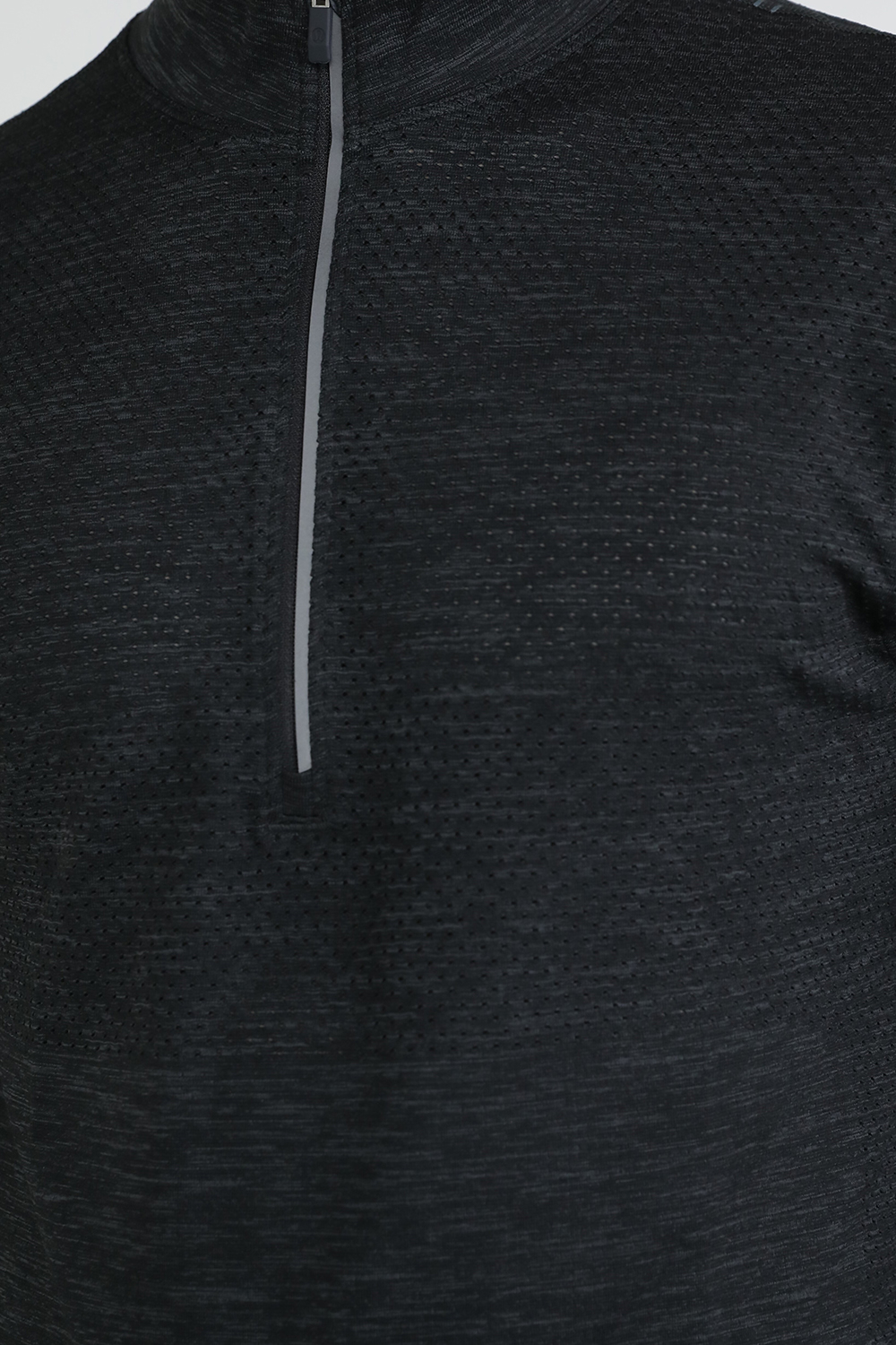 תמונת תקריב דוגמן של Metal Vent Tech Midweight Half-Zip