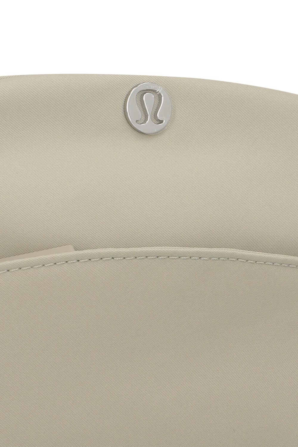 תמונת תקריב של City Essentials Pouch Mini LULULEMON