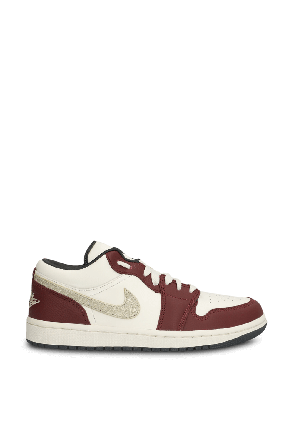 תמונה קידמית של נעלי סניקרס אייר ג'ורדן 1 לאו NIKE