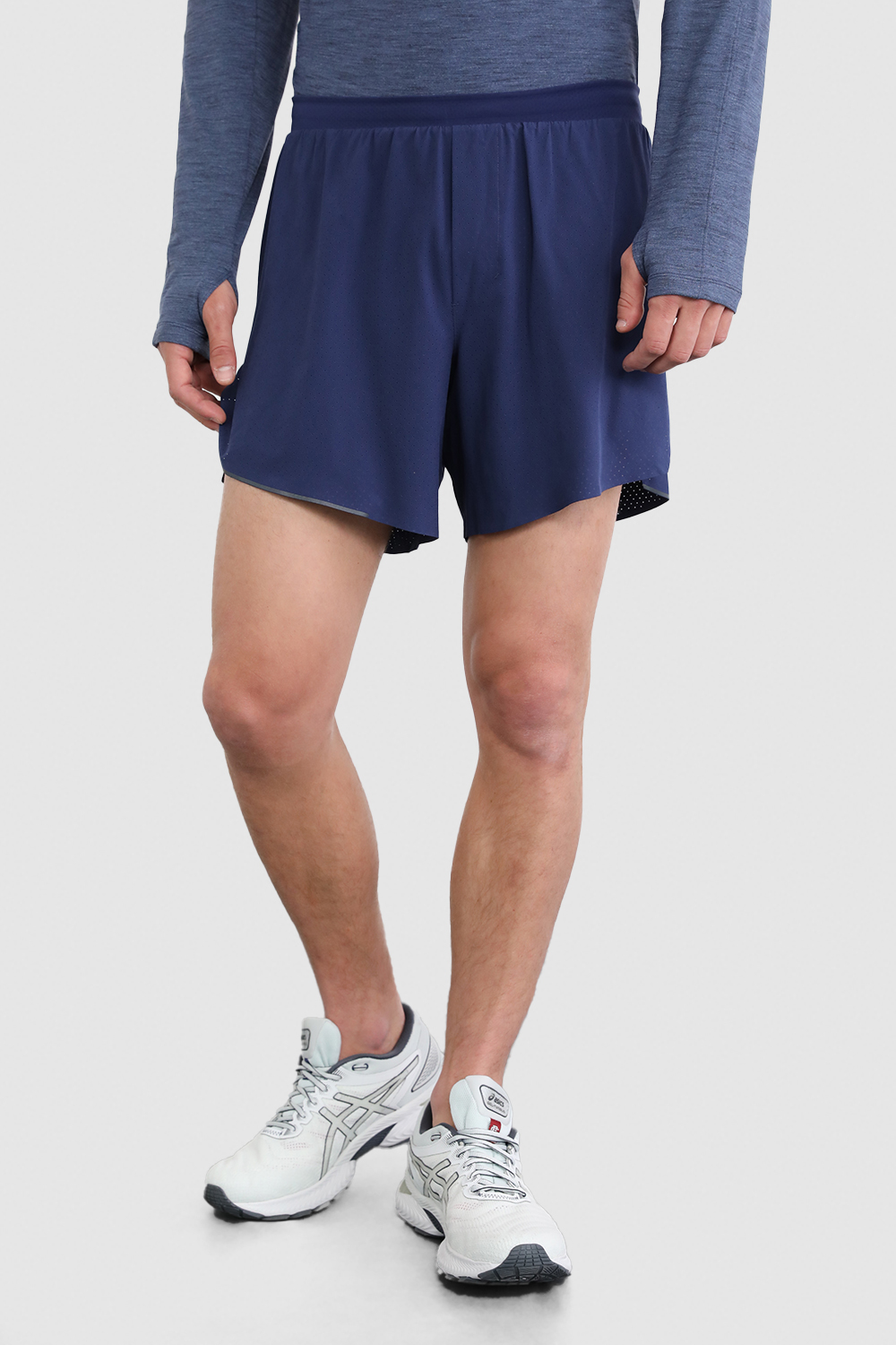תמונת דוגמן קידמית של Fast and Free Lined Short 6