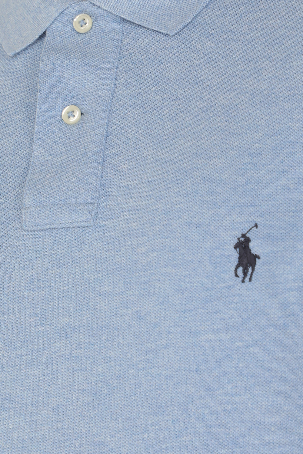 תמונת תקריב דוגמן של חולצת פולו קצרה POLO RALPH LAUREN
