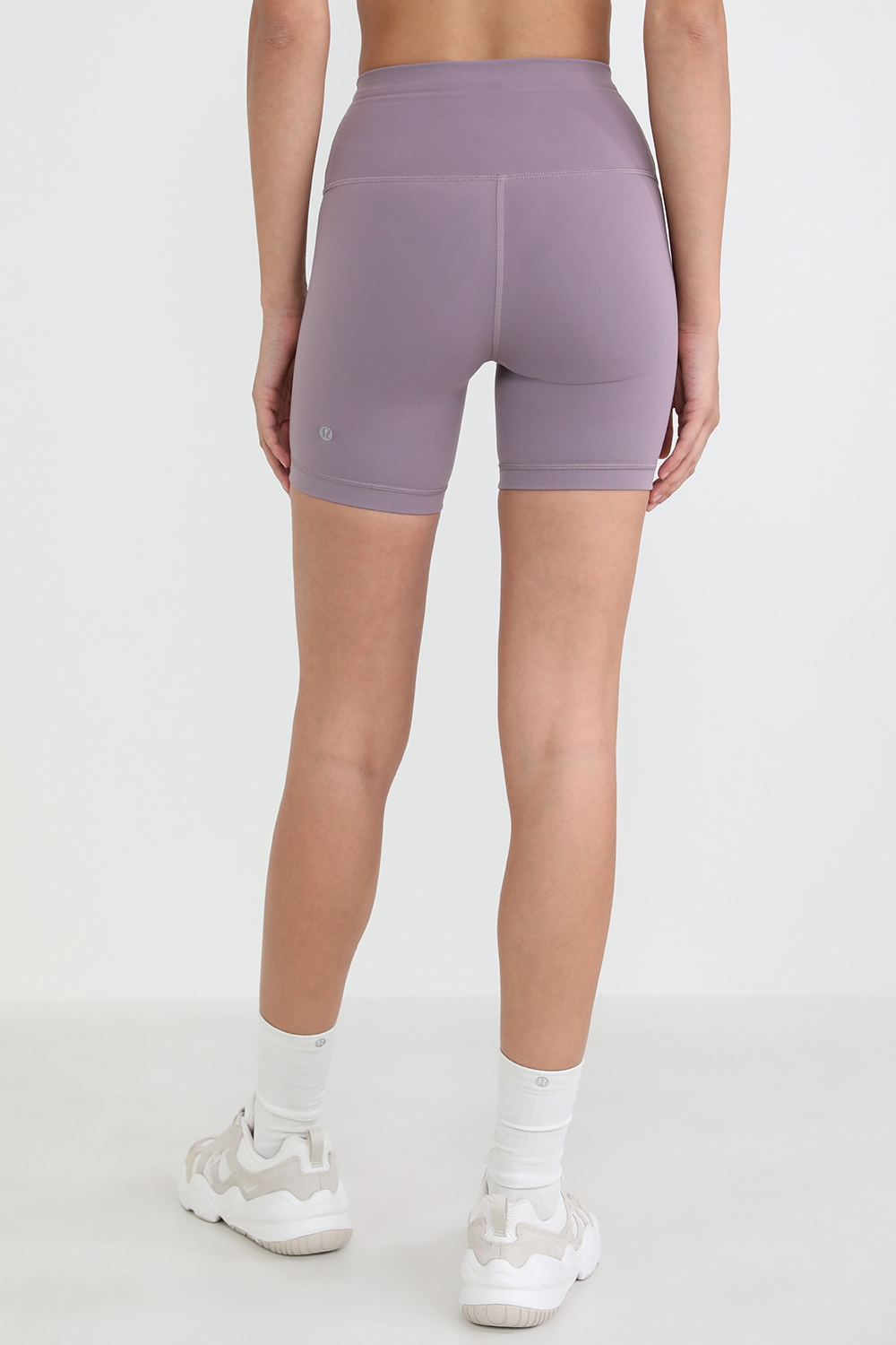 תמונת דוגמן אחורית של Wunder Train High-Rise Short 6 LULULEMON