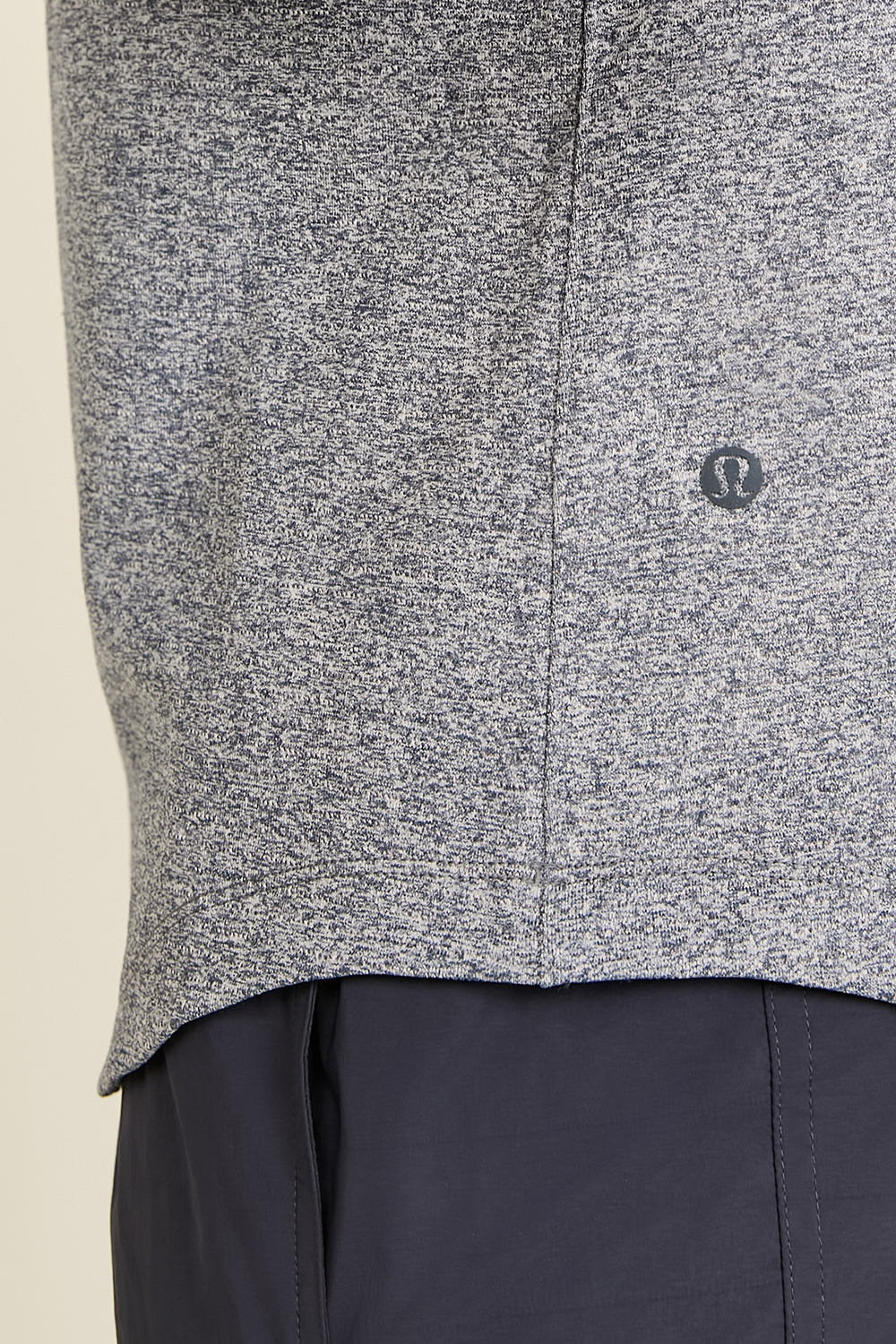 תמונת תקריב דוגמן של License to Train Tight Tank LULULEMON