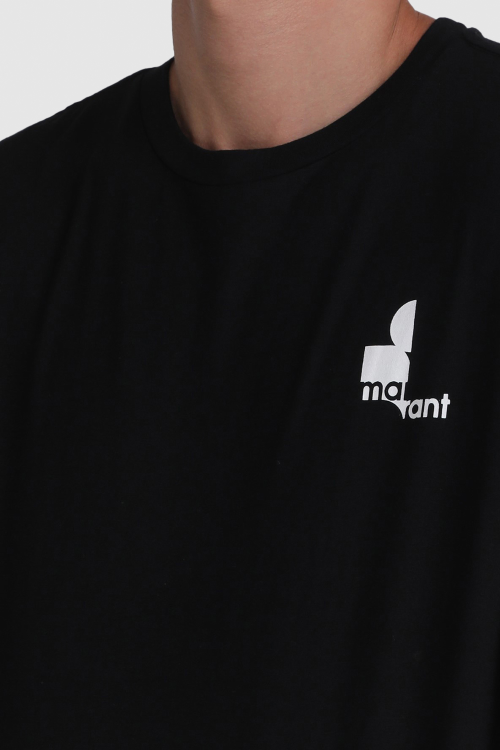 תמונת תקריב דוגמן של חולצת טי עם הדפס ISABEL MARANT