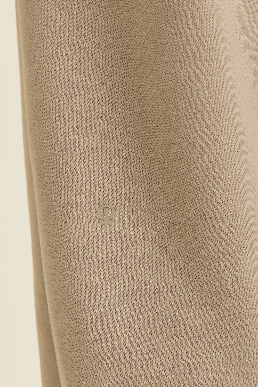 תמונת תקריב דוגמן של Scuba Mid-Rise Oversized Jogger *Regular LULULEMON
