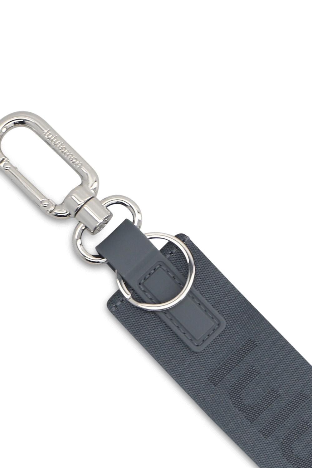 תמונה אחורית של NEVER LOST KEYCHAIN LULULEMON