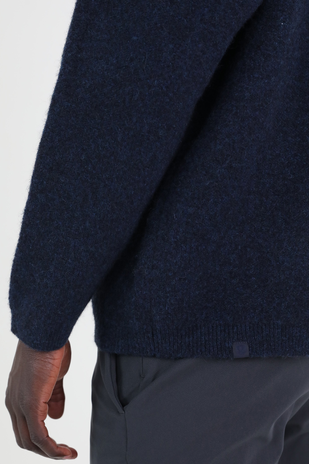 תמונת תקריב דוגמן של Alpaca Wool-Blend Crewneck Sweater LULULEMON