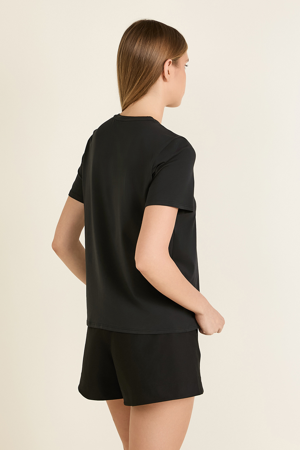 תמונת דוגמן אחורית של Cotton Shoulder-Twist T-Shirt LULULEMON