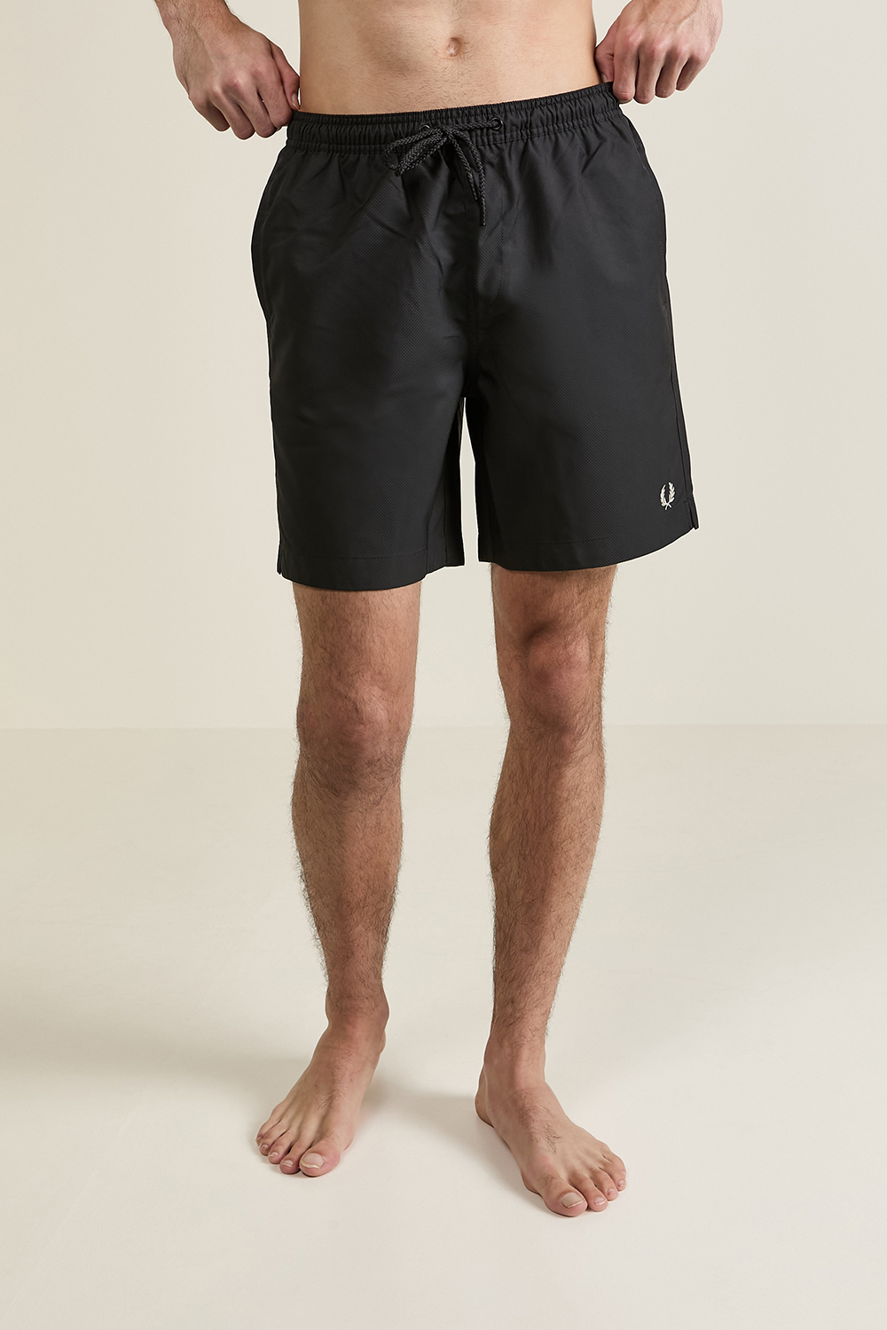 תמונת דוגמן קידמית של מכנסי בגדי ים FRED PERRY