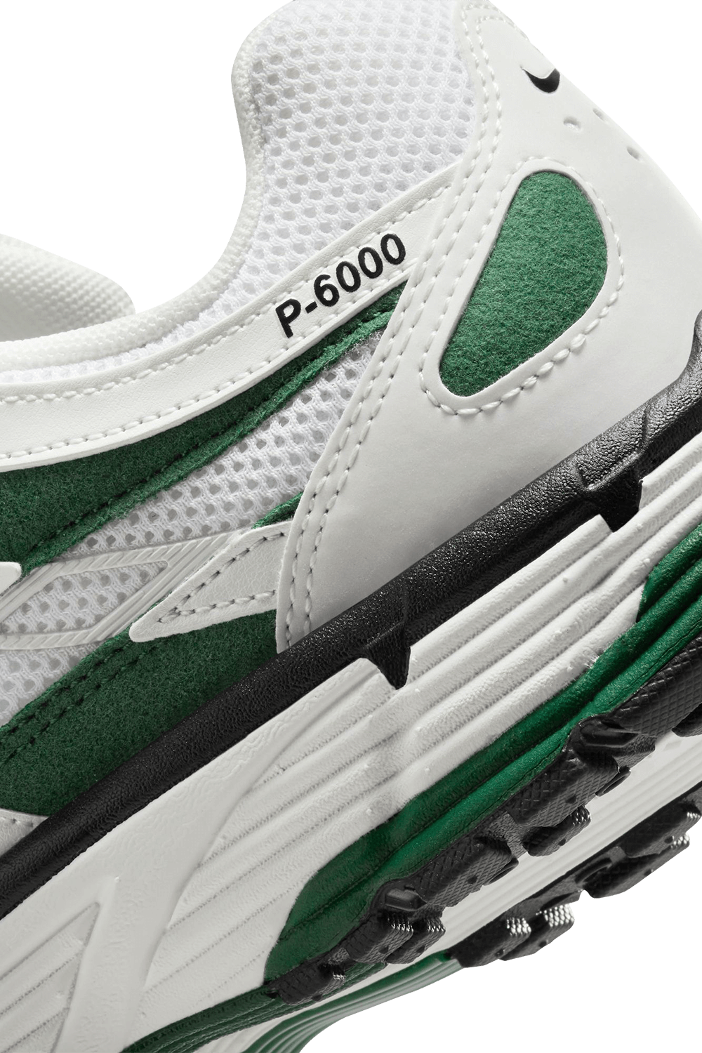 נעלי ריצה פי-6000 NIKE