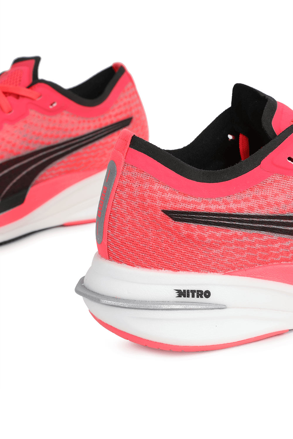 תמונת תקריב של Deviate Nitro Running Shoes in Red and Black