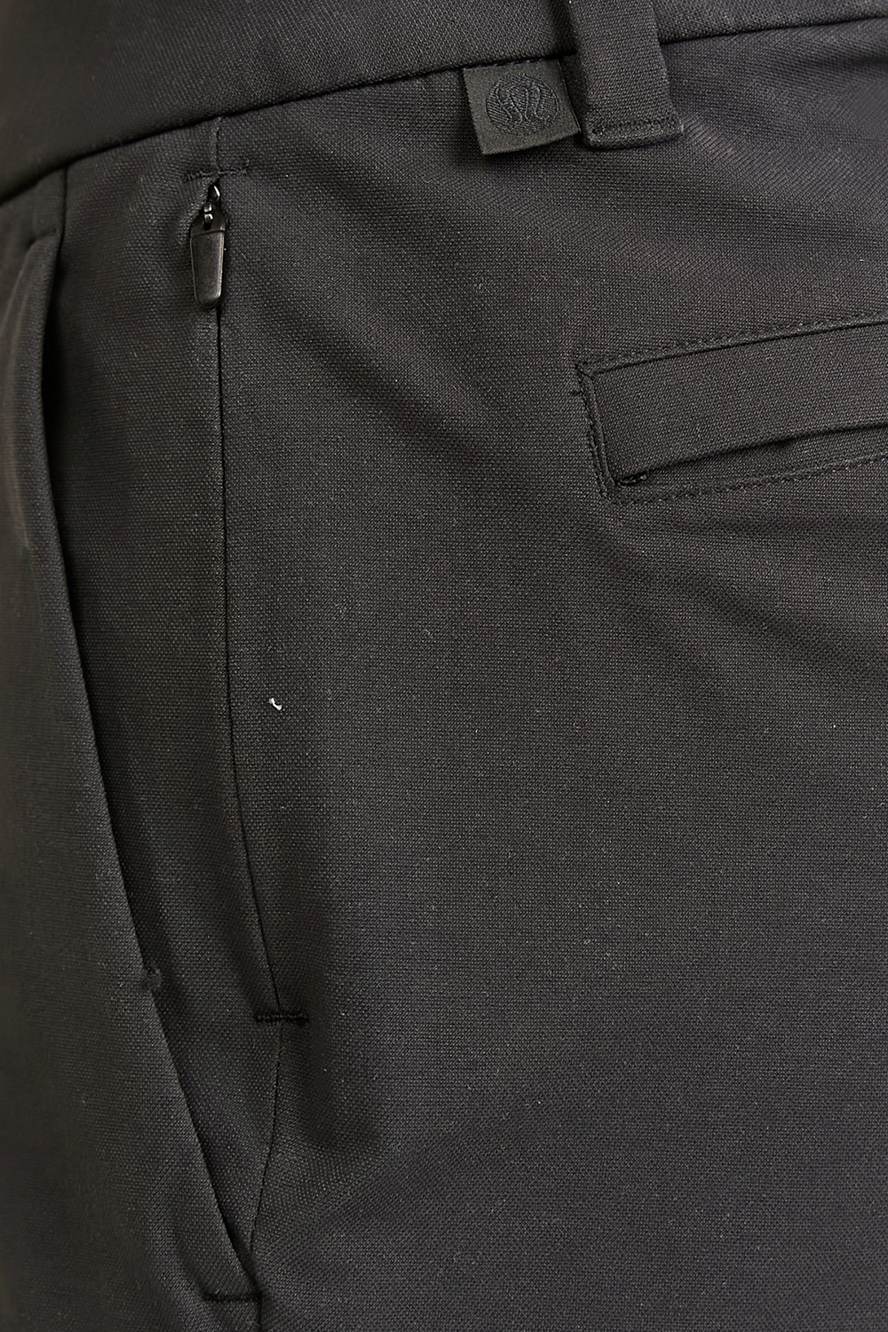 תמונת תקריב דוגמן של ABC Classic-Fit Trouser 32''L VersaTwill LULULEMON