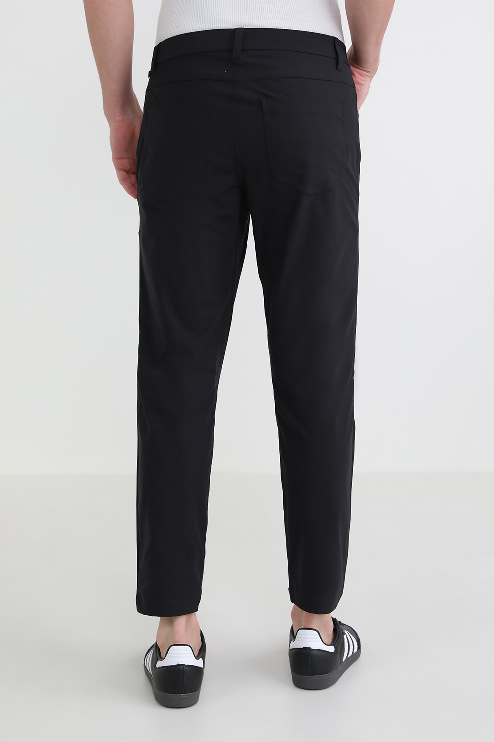תמונת דוגמן אחורית של ABC Pant Slim 30" Recwarp Updated Fit