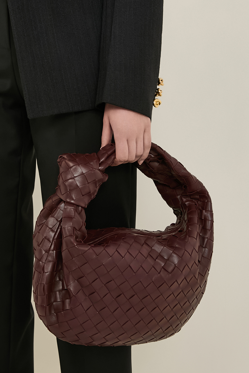תמונת דוגמן קידמית של תיק ג'ודי בגודל טין BOTTEGA VENETA