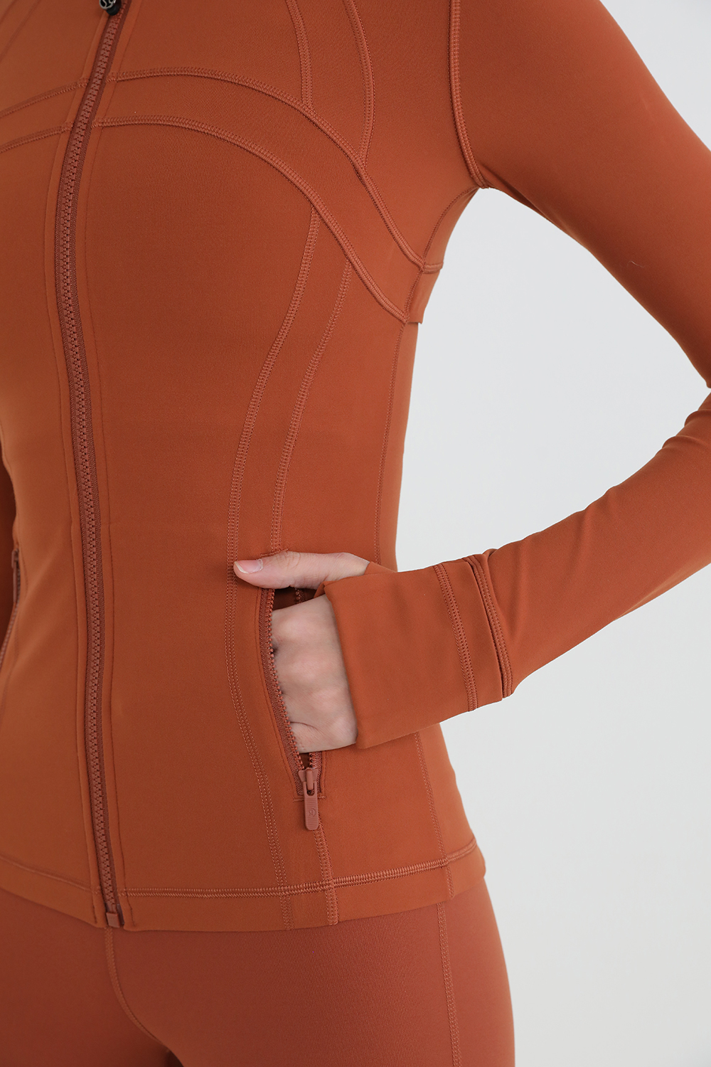 תמונת תקריב דוגמן של Define Jacket *Nulu