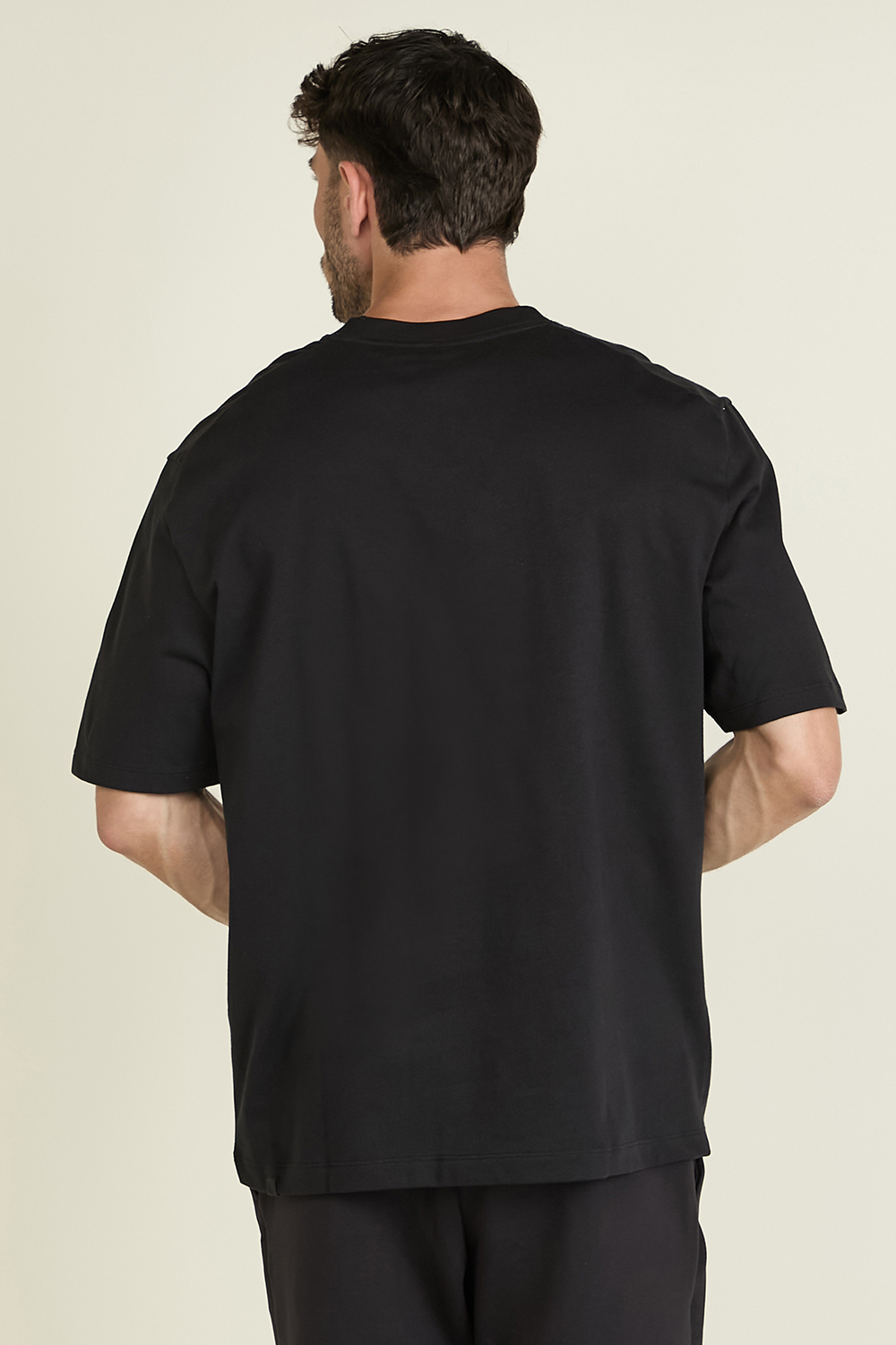 תמונת דוגמן אחורית של Heavyweight Cotton Jersey T-Shirt Embroider LULULEMON