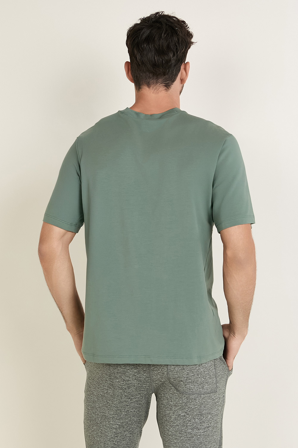 תמונת דוגמן אחורית של Zeroed In Short Sleeve Shirt LULULEMON