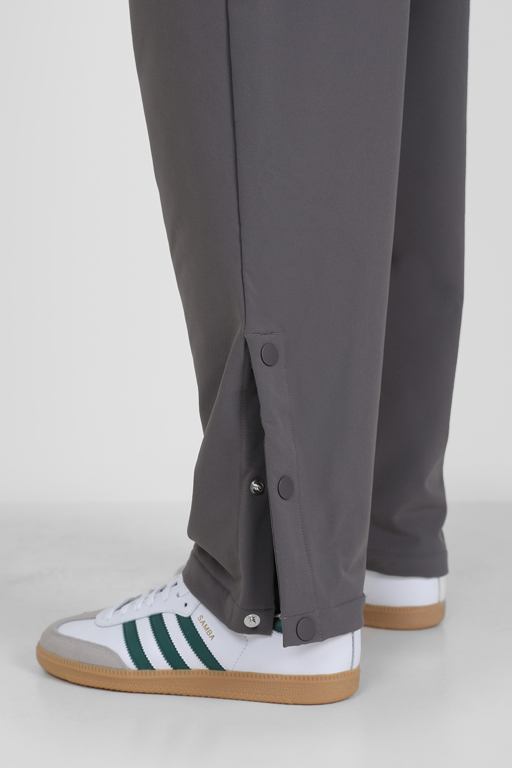 תמונת דוגמן אחורית של מכנסיים ארוכים ADIDAS ORIGINALS
