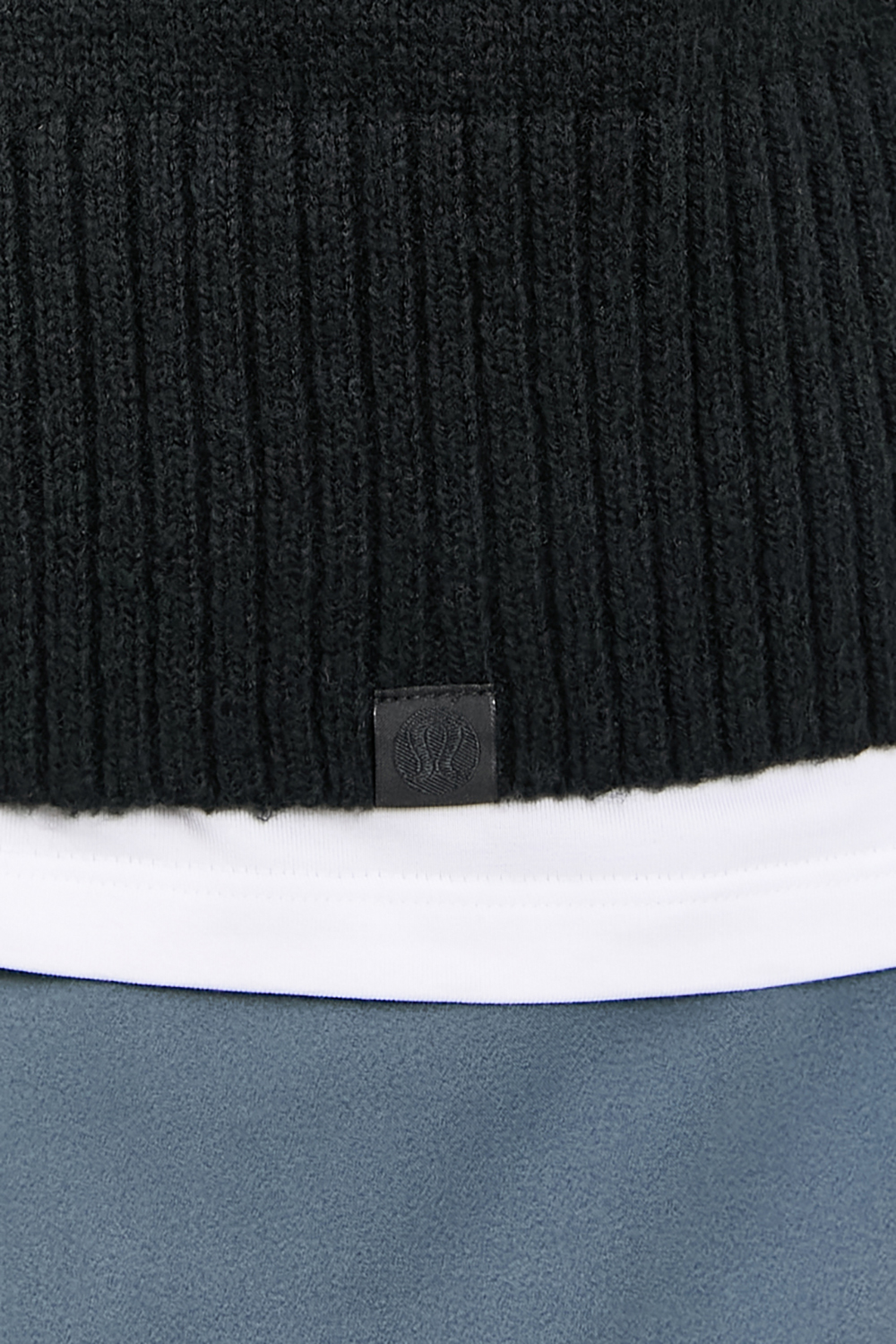 תמונת תקריב דוגמן של Relaxed-Fit Knit Cardigan LULULEMON
