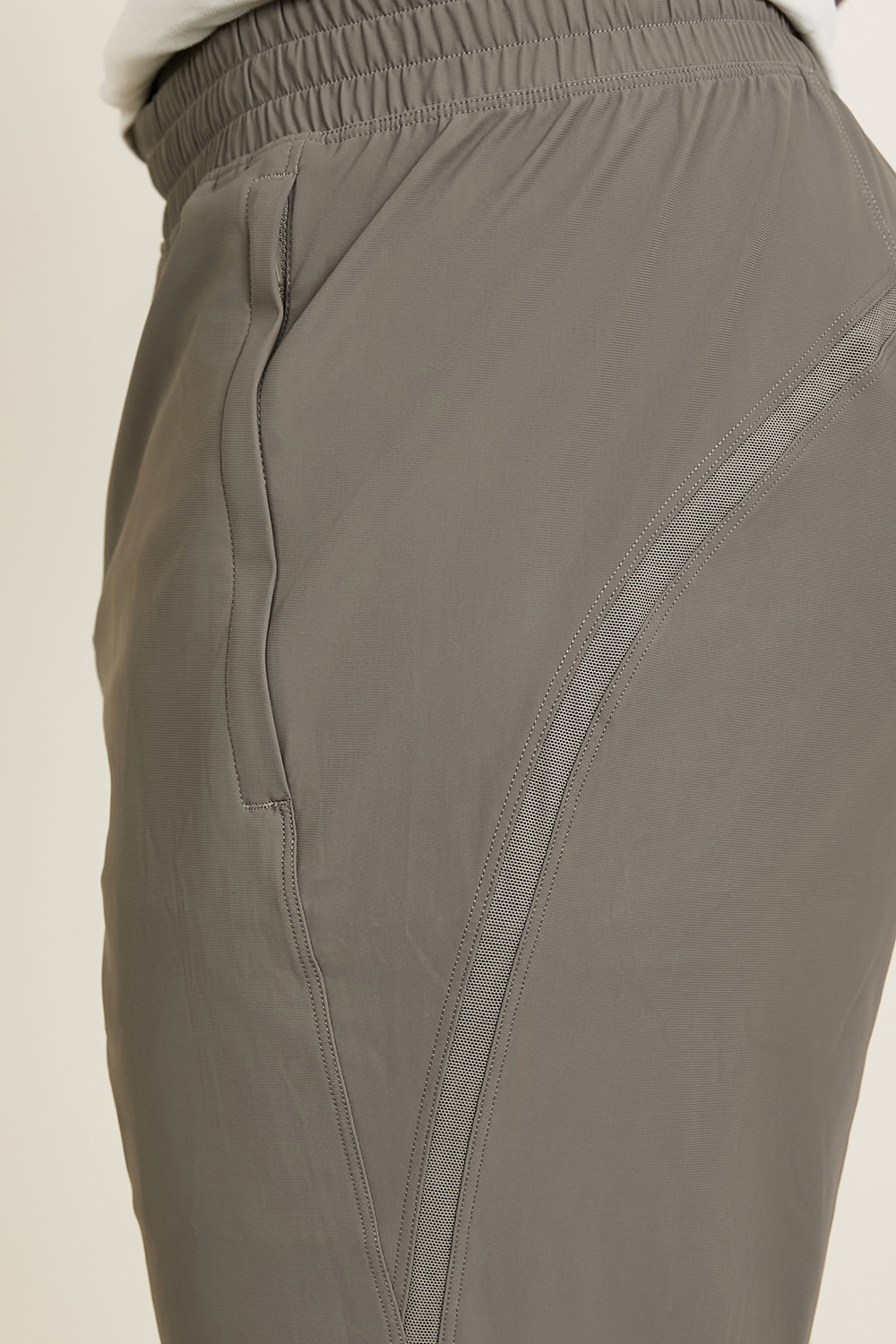 תמונת תקריב דוגמן של Pace Breaker Pant LULULEMON