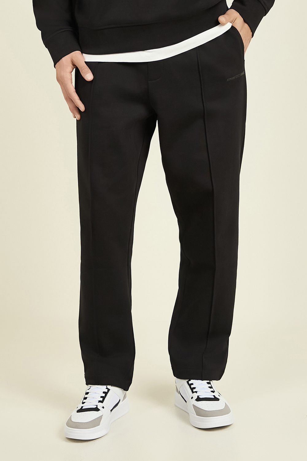 תמונת דוגמן קידמית של מכנסי ג'וג ארוכים ARMANI EXCHANGE