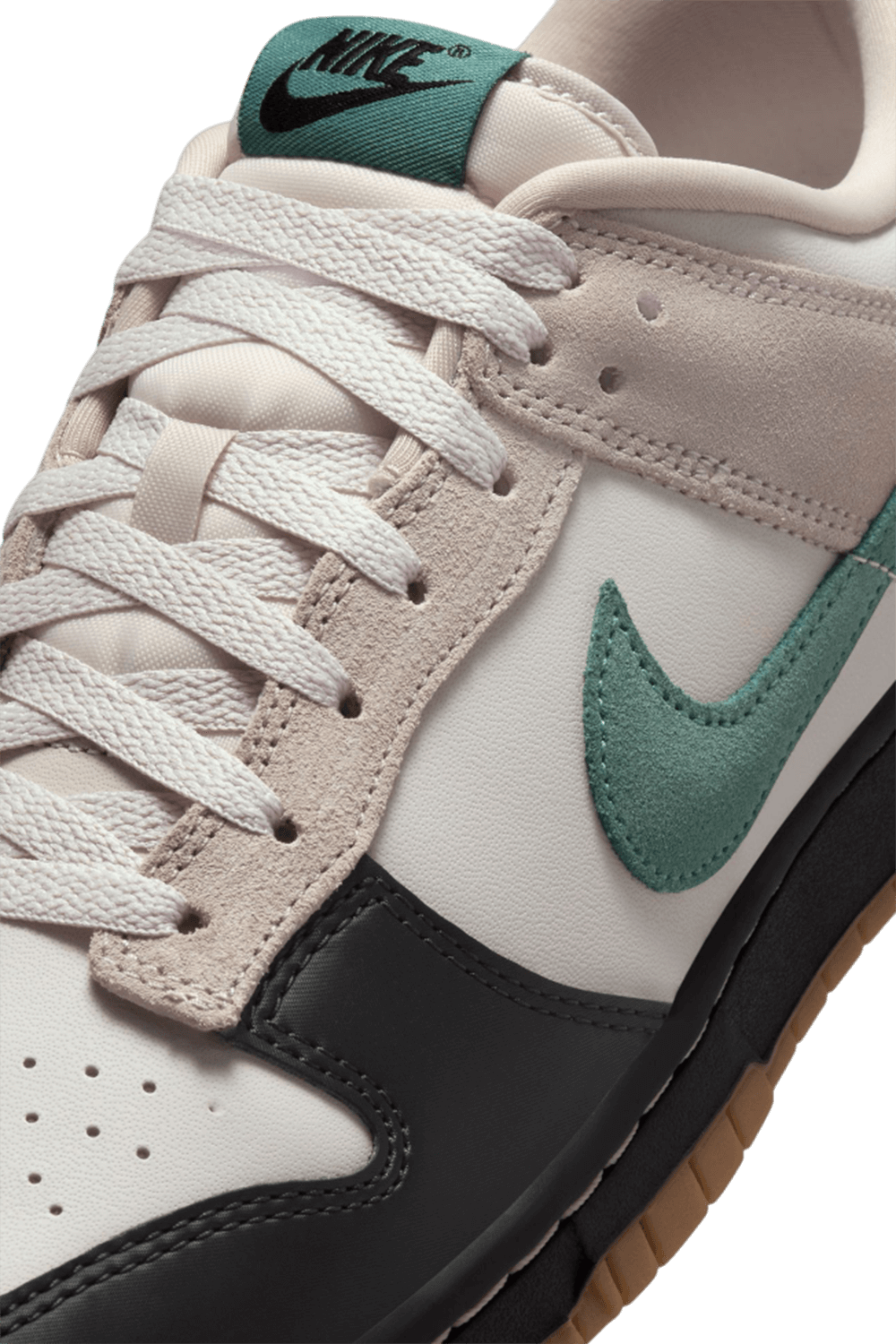 תמונת פנים של נעלי סניקרס דאנק NIKE