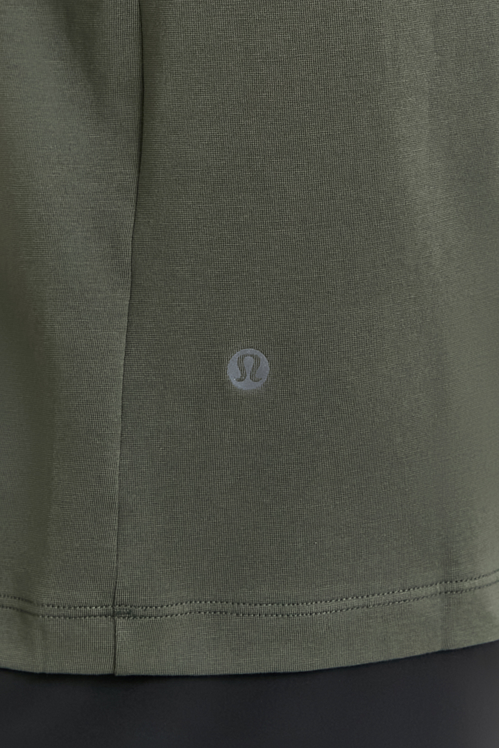 תמונת תקריב דוגמן של Zeroed In Short Sleeve Shirt LULULEMON