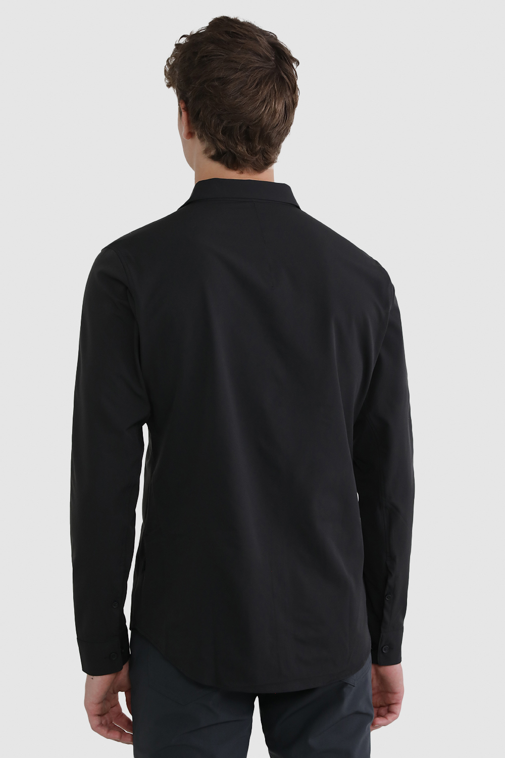 תמונת דוגמן אחורית של New Venture Slim-Fit Long-Sleeve Shirt