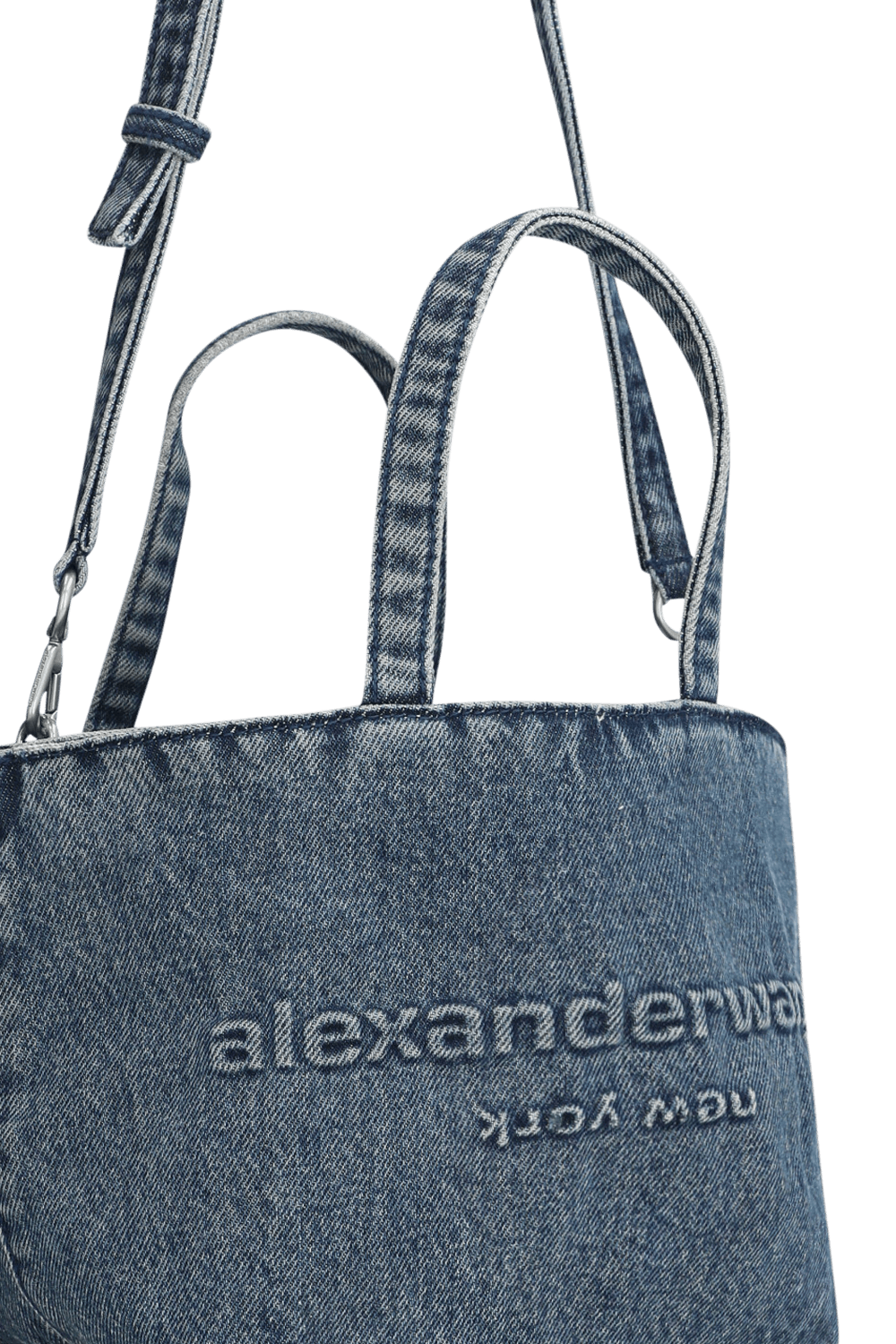 תמונת תקריב של תיק נשיאה סמול ג'ינס ALEXANDER WANG