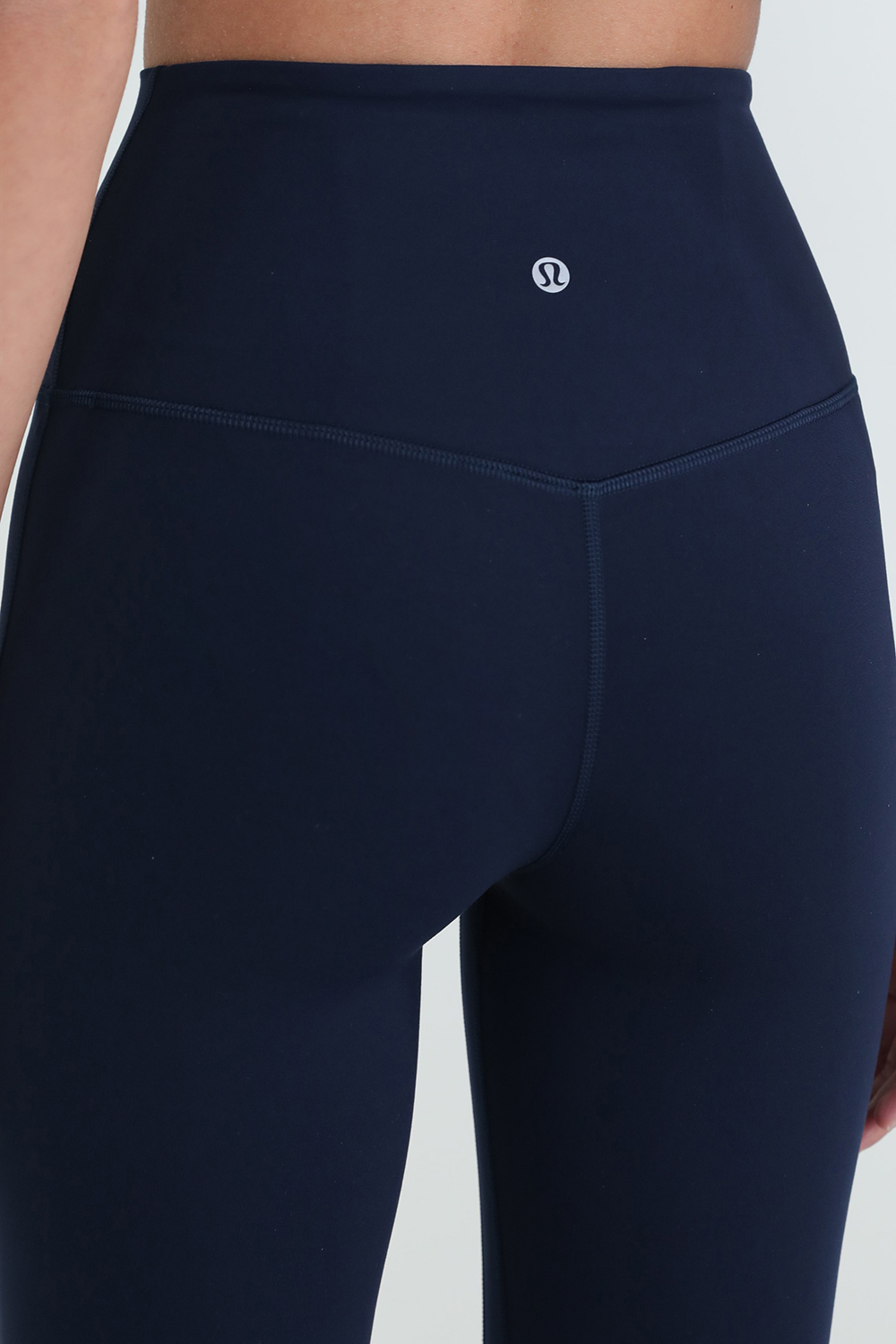 תמונת תקריב דוגמן של Align HR Mini Flare Pant 32