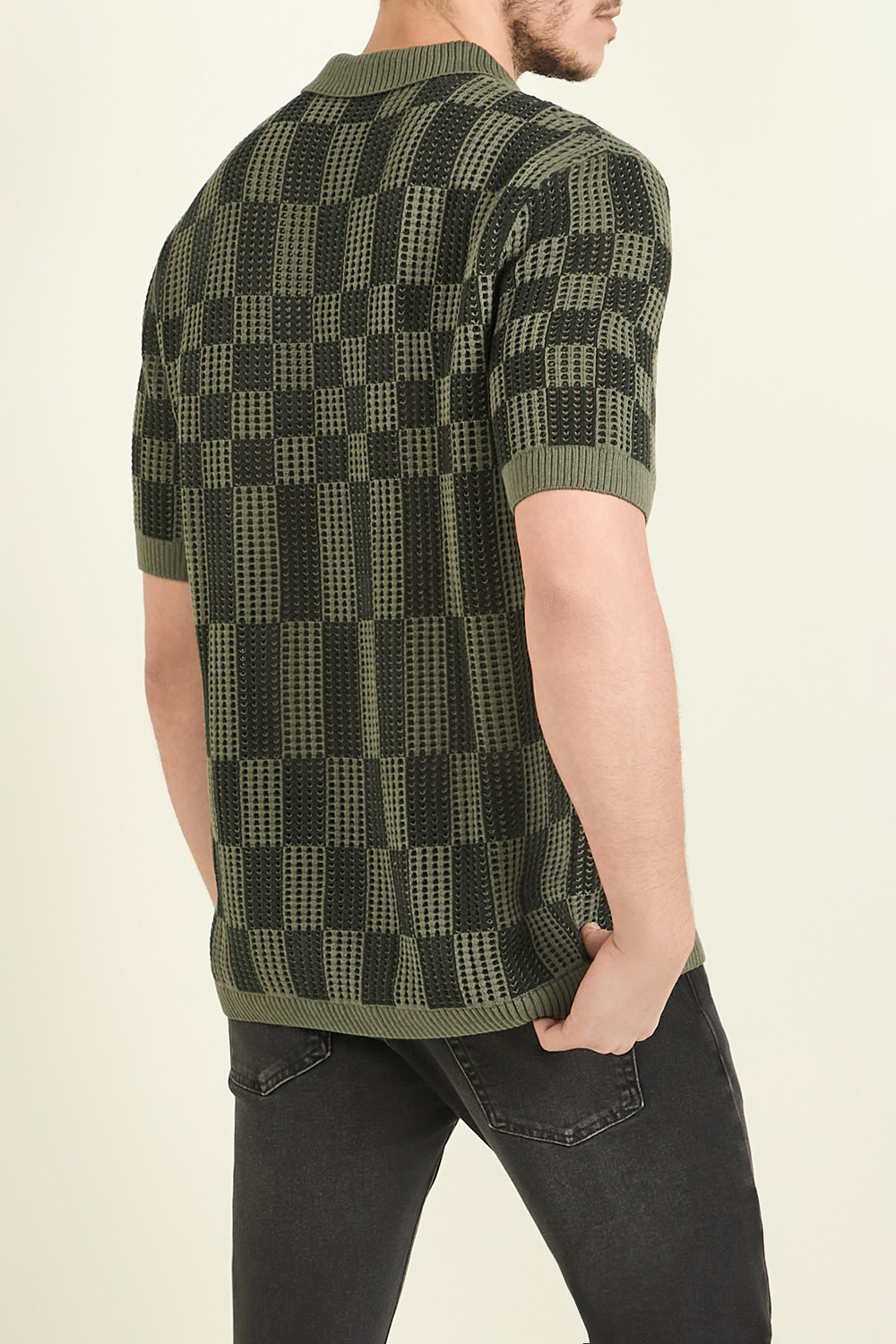 תמונת דוגמן אחורית של חולצת כפתורים ארוגה FRED PERRY