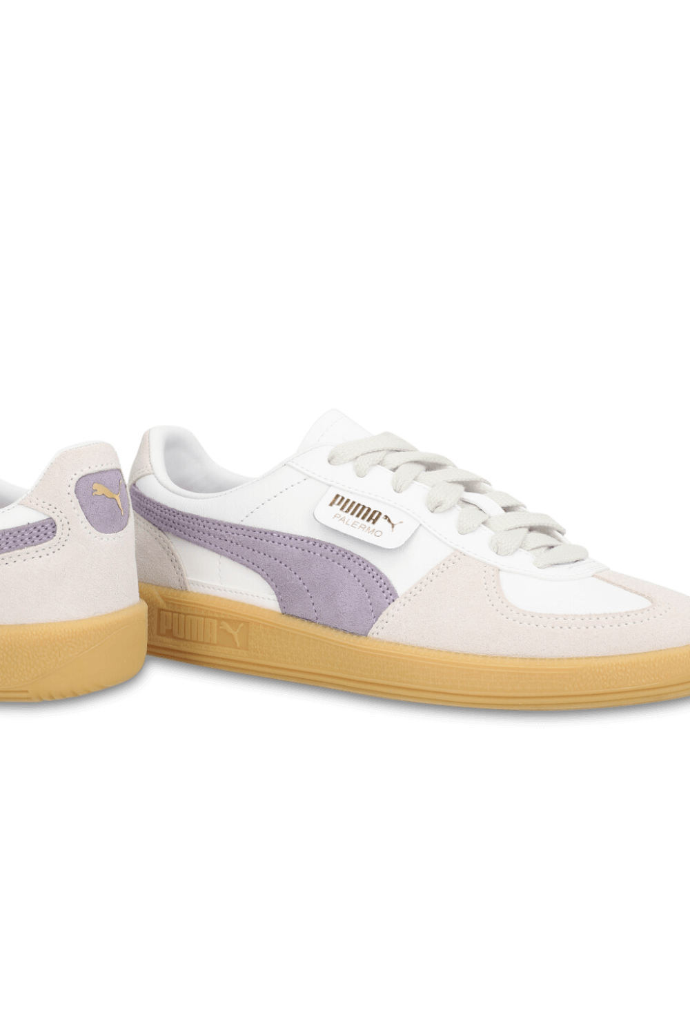 תמונת תקריב של נעלי סניקרס פלרמו PUMA