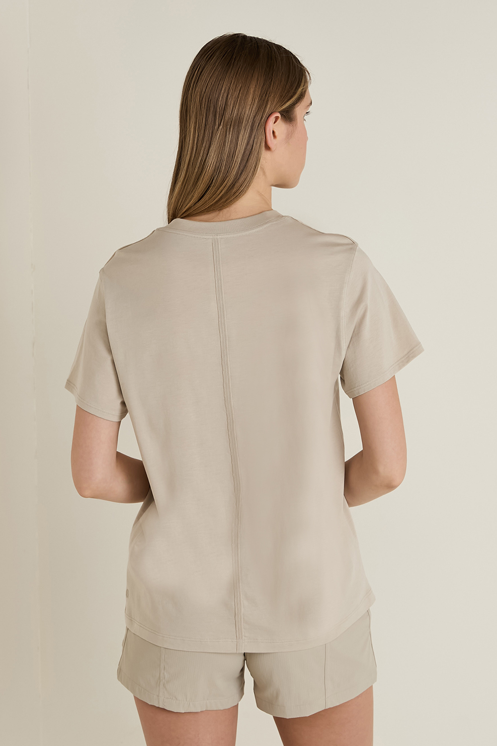תמונת דוגמן אחורית של All Yours Cotton T-Shirt LULULEMON