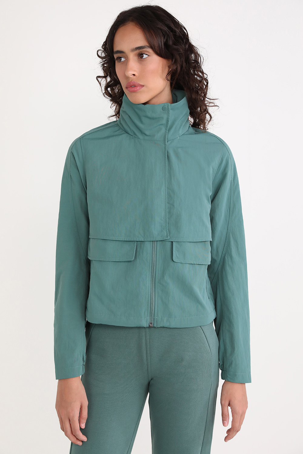 תמונת דוגמן קידמית של Always Effortless Jacket