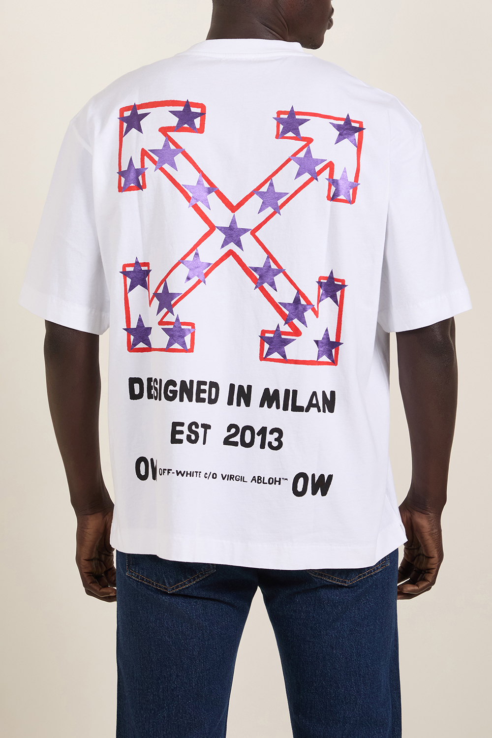 תמונת דוגמן אחורית של חולצת טי OFF WHITE