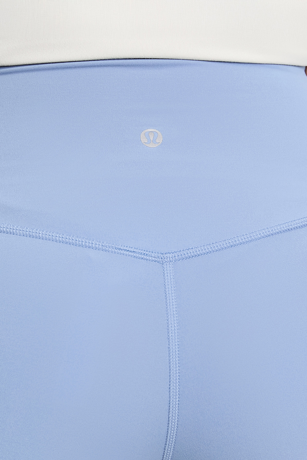 תמונת תקריב דוגמן של Align™ Hr Crop 23 LULULEMON