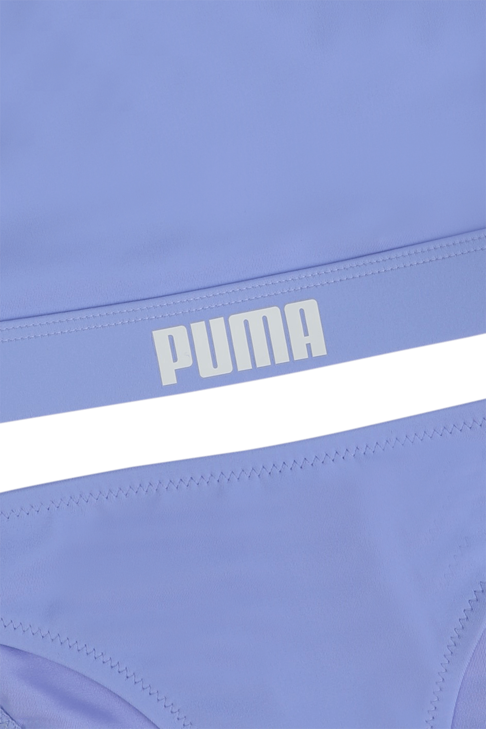 תמונת תקריב של סט בגד ים בקיני PUMA
