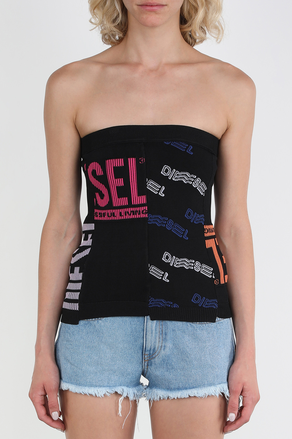 תמונת דוגמן קידמית של M-Ura Knitwear Strapless Top in Black