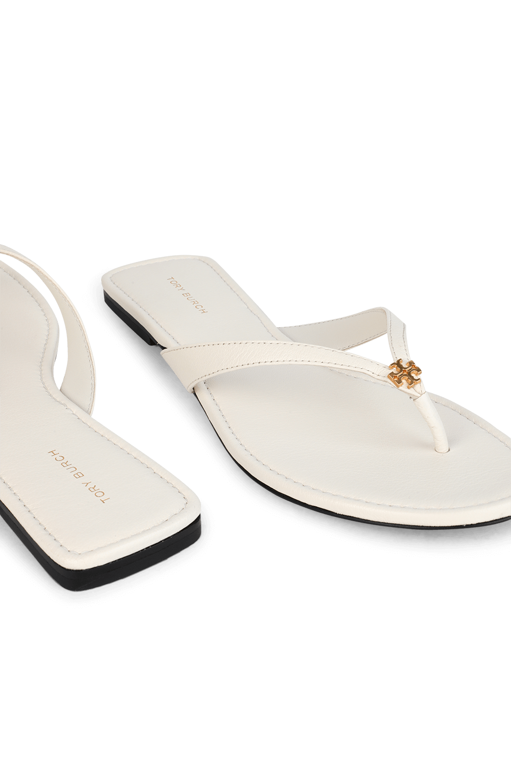 תמונת תקריב של כפכפי קאפרי מעור TORY BURCH