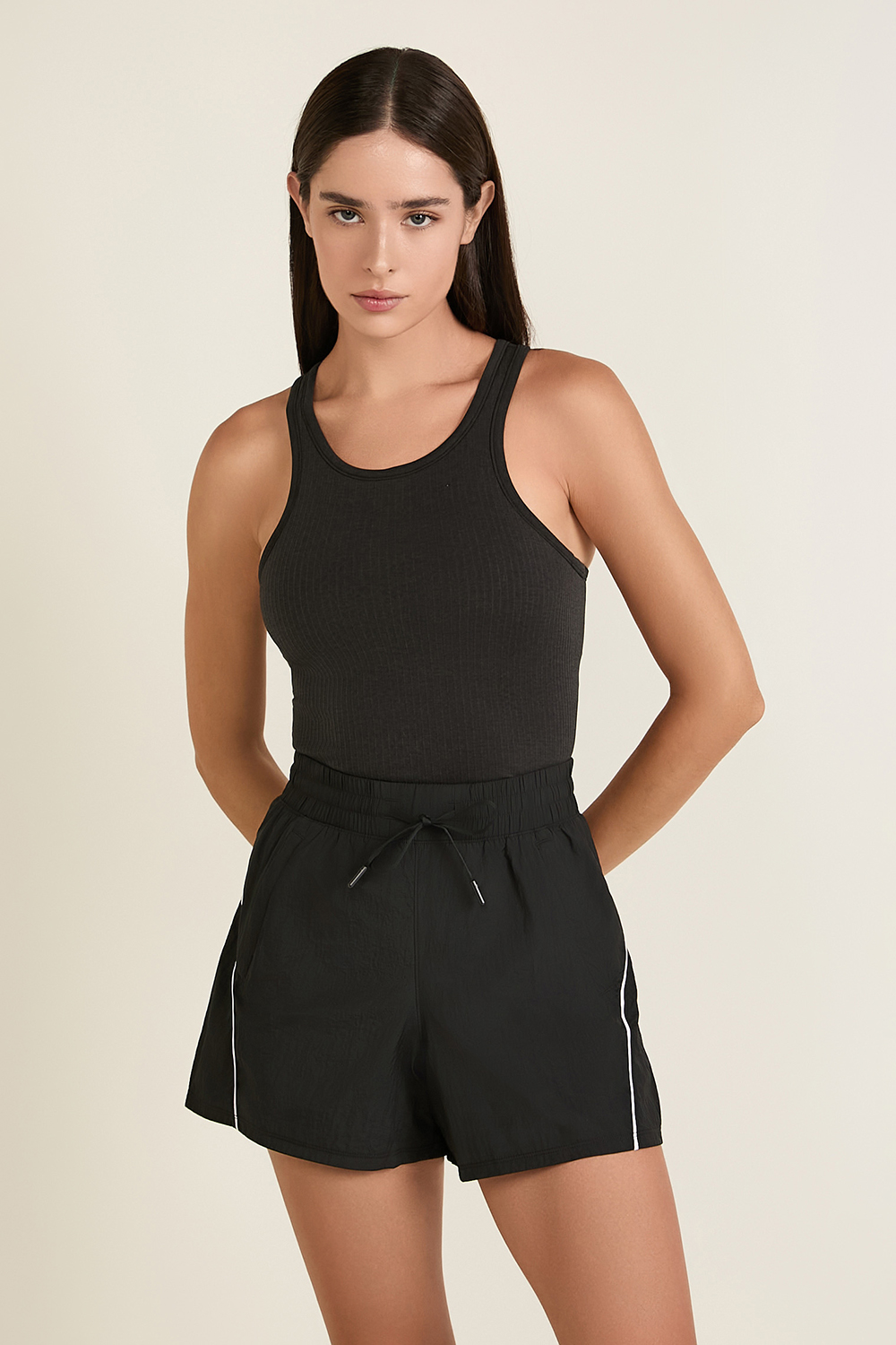 תמונת דוגמן קידמית של Ebb to Street Cropped Racerback Tank Top LULULEMON