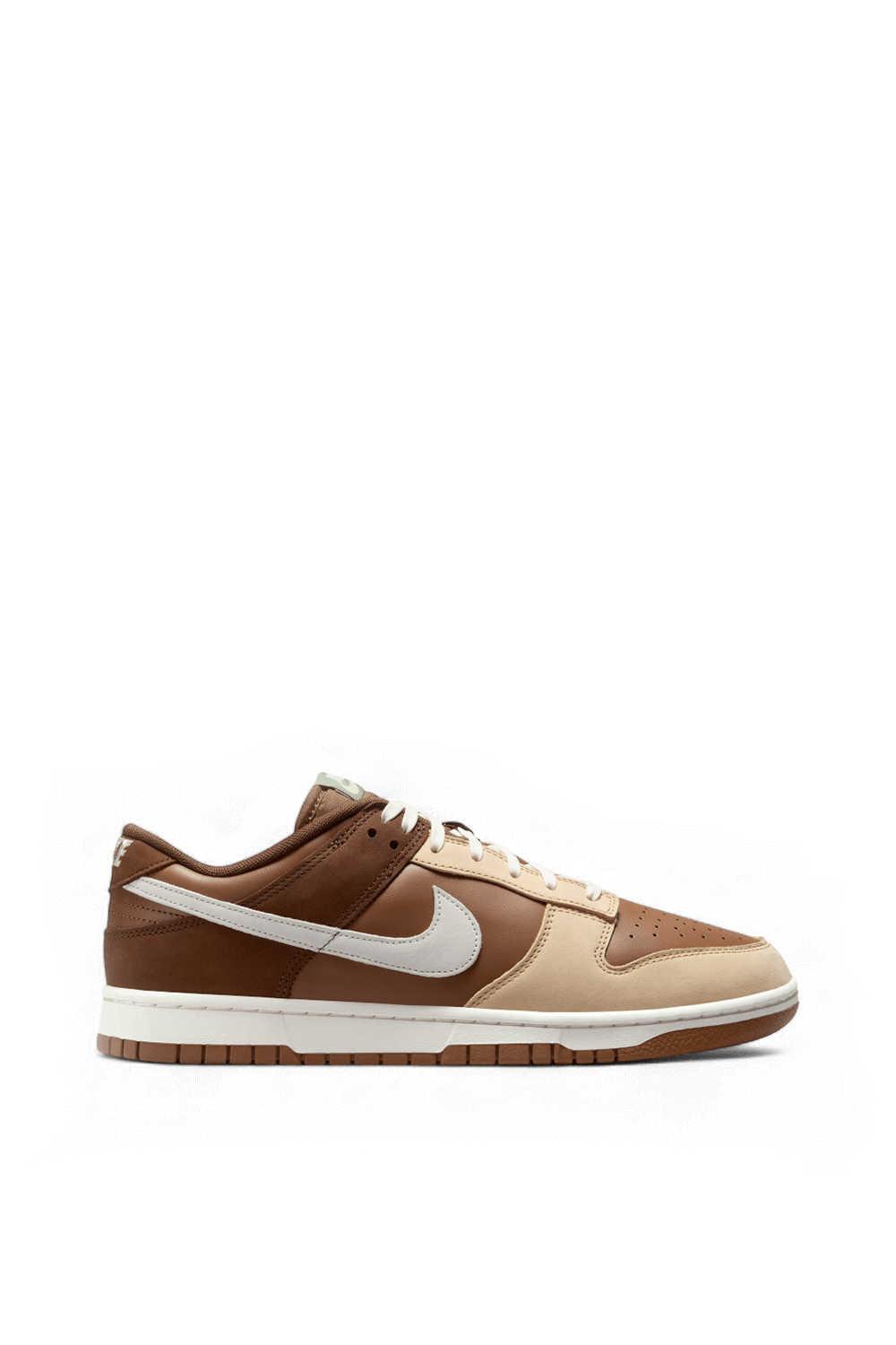 תמונה קידמית של נעלי סניקרס דאנק NIKE